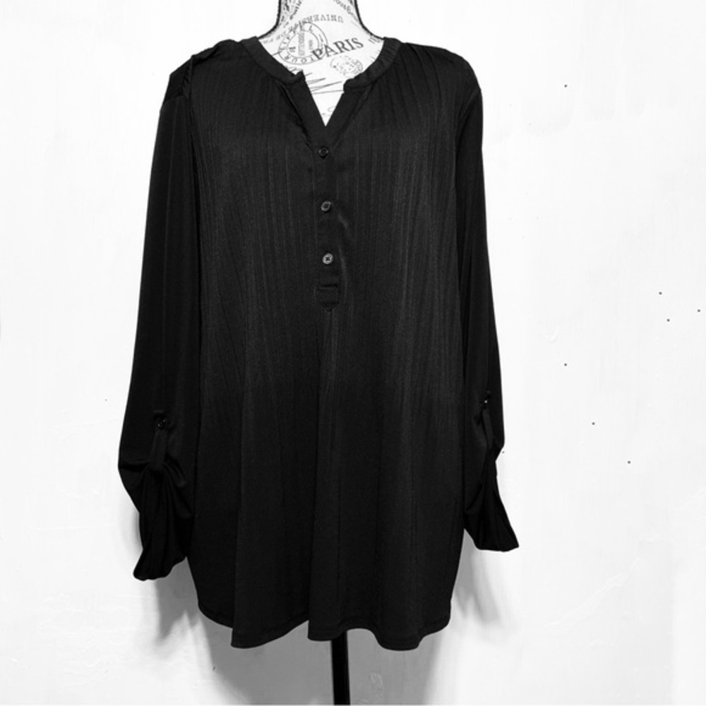 Kim Rogers Roll Tab Sleeve Black Henley Pleated Top‎ Size 1X Blouse